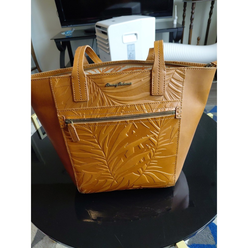 Tommy Bahama Leather Bag With Palm Leaf Etching On The Leather Tropical Lining